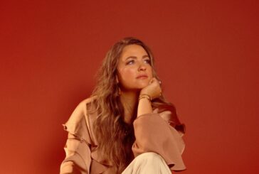 Leanna Crawford Launches New Behind-the-Scenes Series •